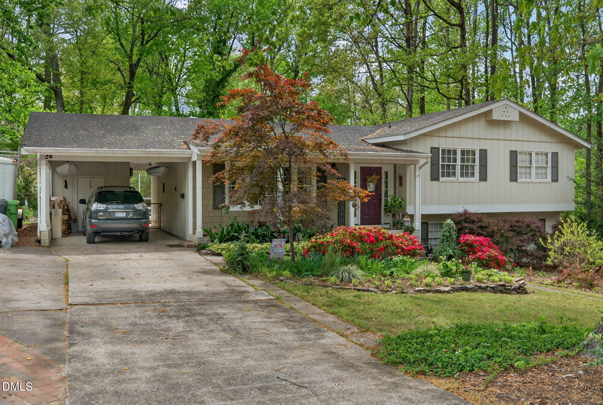 904 Hardimont Road Raleigh, NC 27609 - Photo 2 of 40 3-web-or-mls-904 Hardimont Road -3