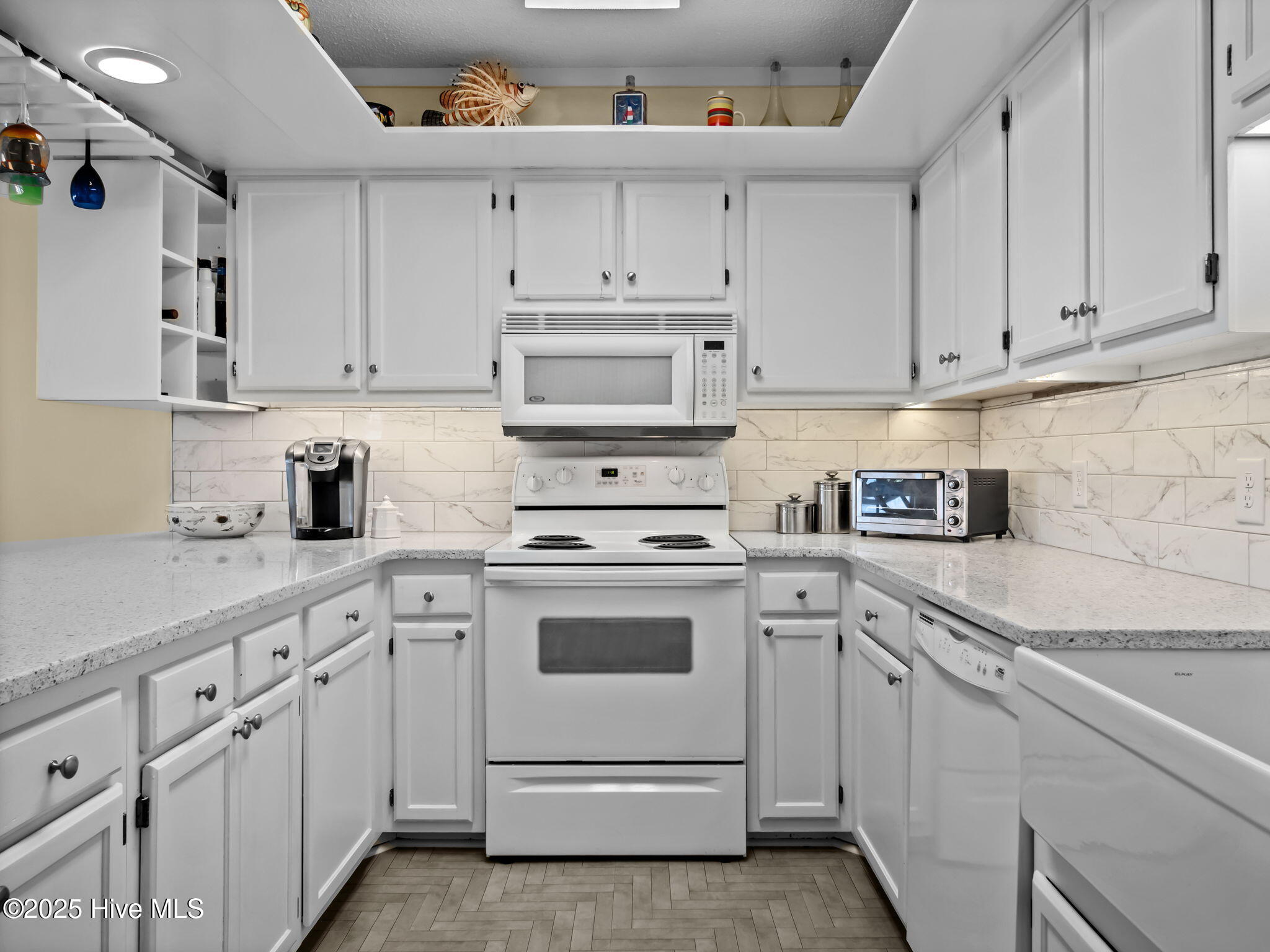 650 Salter Path Road, Unit 207 Pine Knoll Shores, NC 28512 - Photo 27 of 57 34-web-or-mls-P7097289