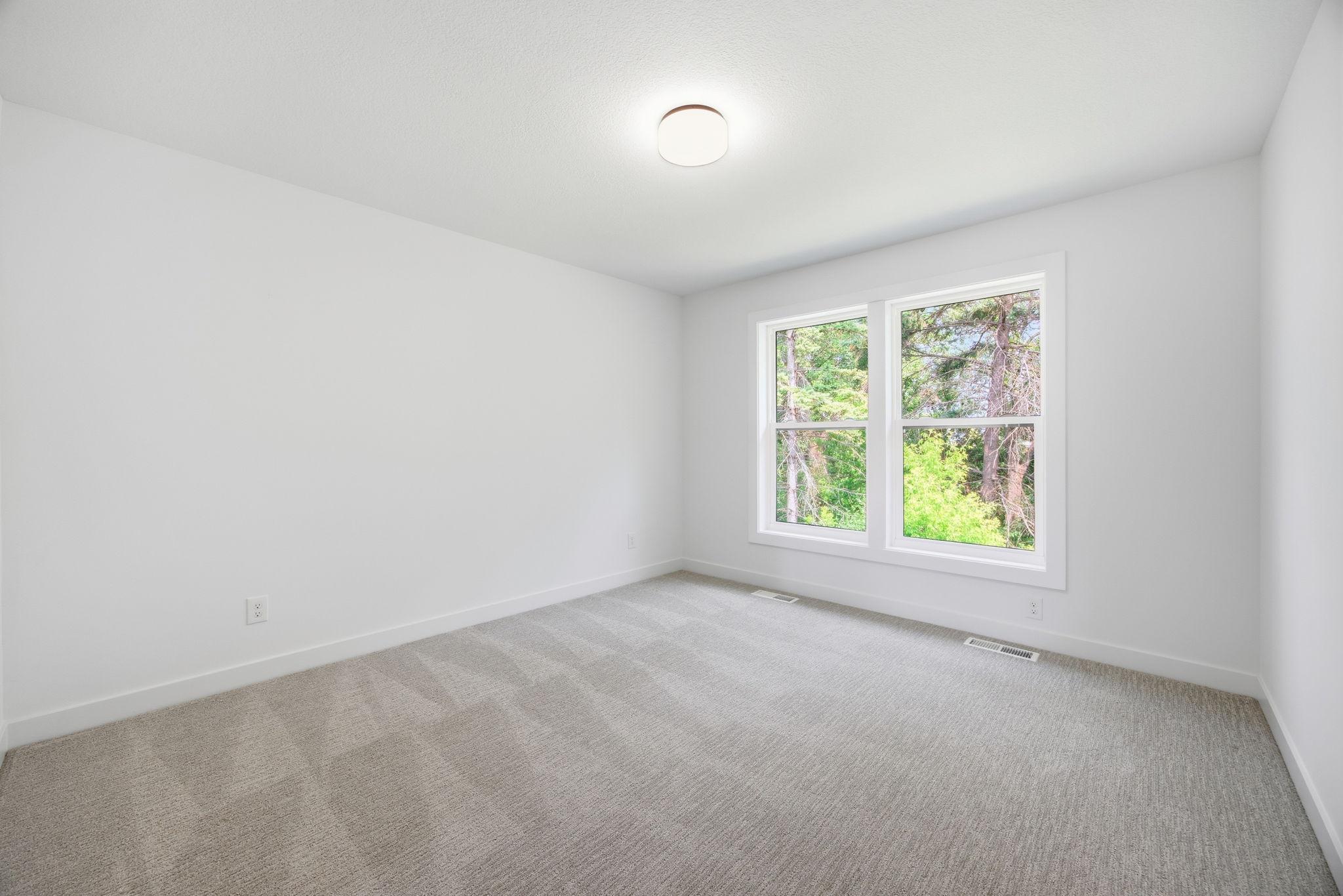2415 Laurie Road West Roseville, MN 55113 - Photo 35 of 61 Gallery Image 35