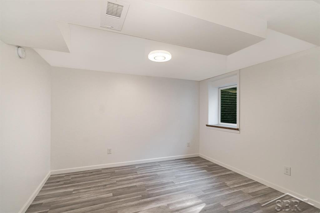 1406 East Prairie Road Midland, MI 48640 - Photo 20 of 34 50155816-4f5815e9-9384-4238-9970-f8299b98bc17.JPG