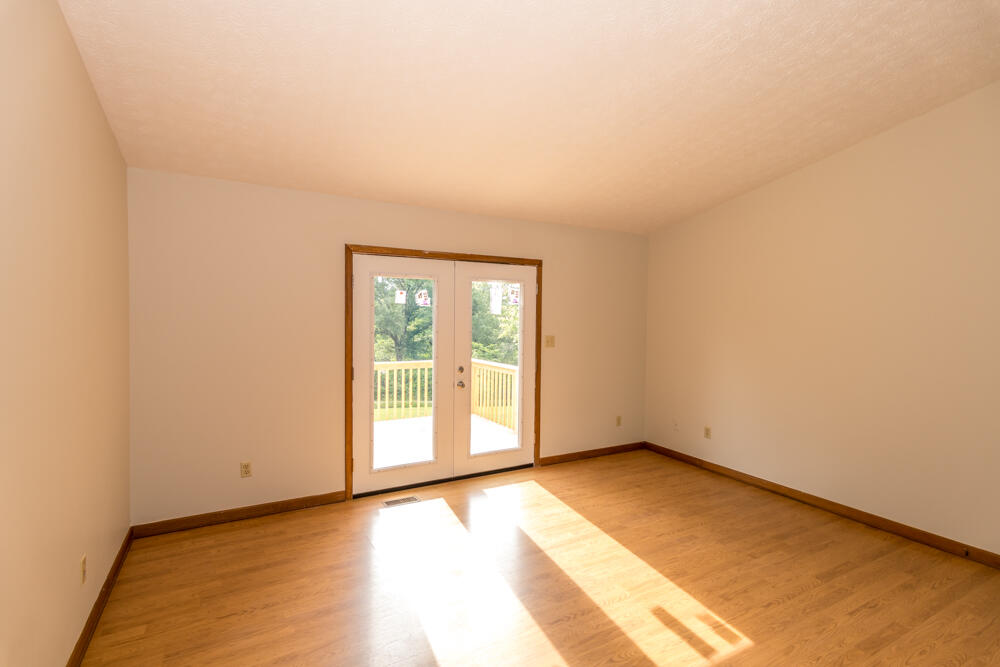 2419 Chimney Ridge Road Knoxville, TN 37923 - Photo 10 of 20 Family Room