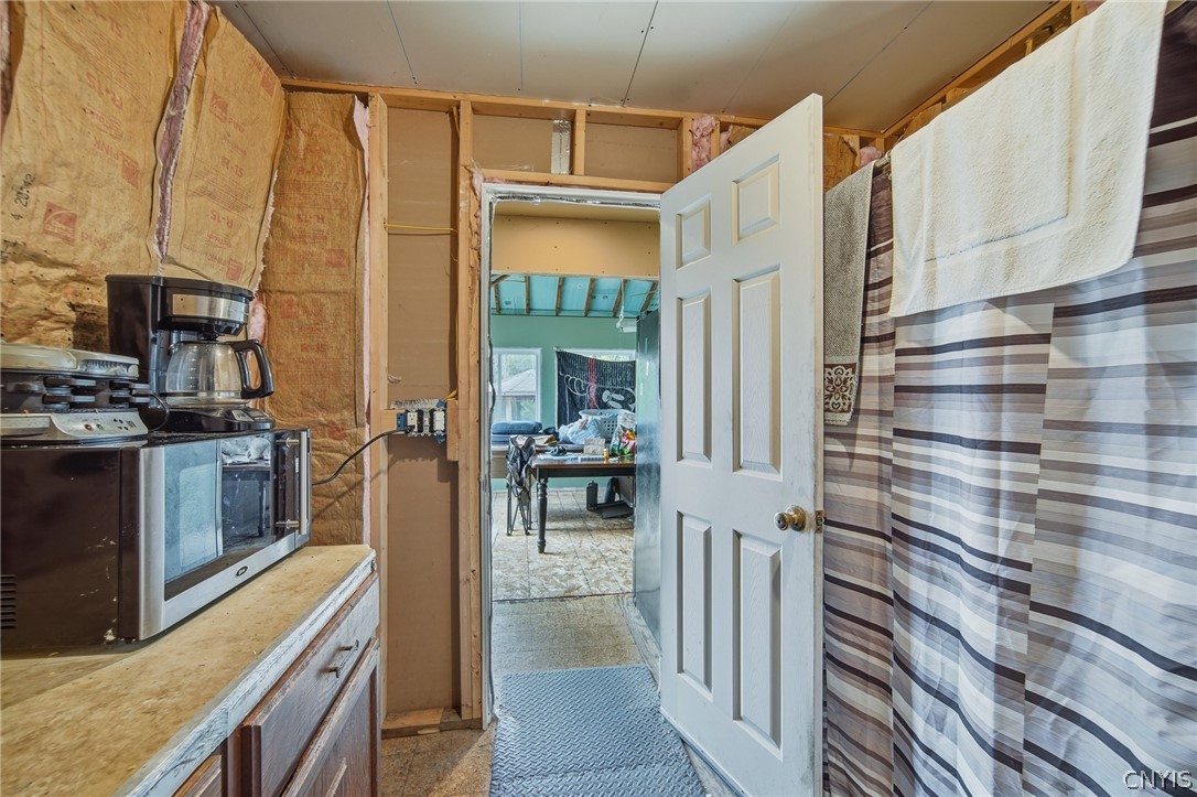 9767 Ethel Road Clay, NY 13029 - Photo 37 of 41 Gallery Image 37