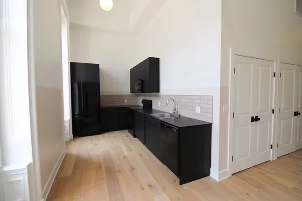 $1,665 | 30 West Broad Street, Unit 405, Rochester, NY 14614