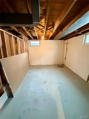 $1,950 | 317 Thomas Avenue, St. Charles, MO 63301