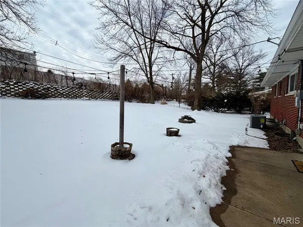 $1,950 | 317 Thomas Avenue, St. Charles, MO 63301