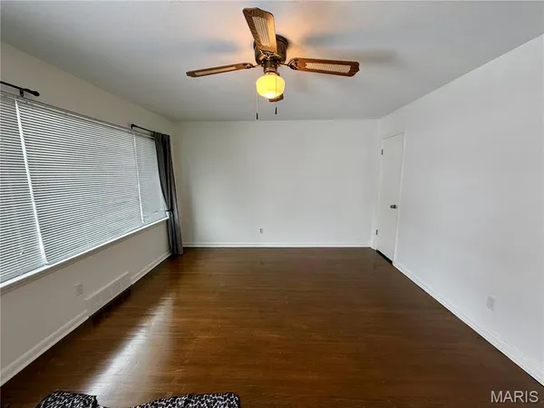 $1,950 | 317 Thomas Avenue, St. Charles, MO 63301