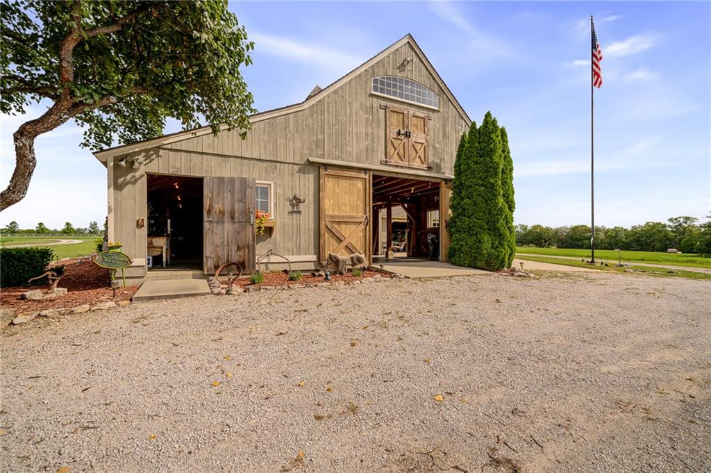 32921 South Ridgeview Farm Road Drexel, MO 64742 - Photo 64 of 96 Gallery Image 64