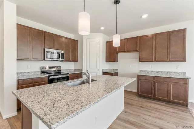 $699,000 | 2932 Madrona Court, Castle Rock, CO 80108