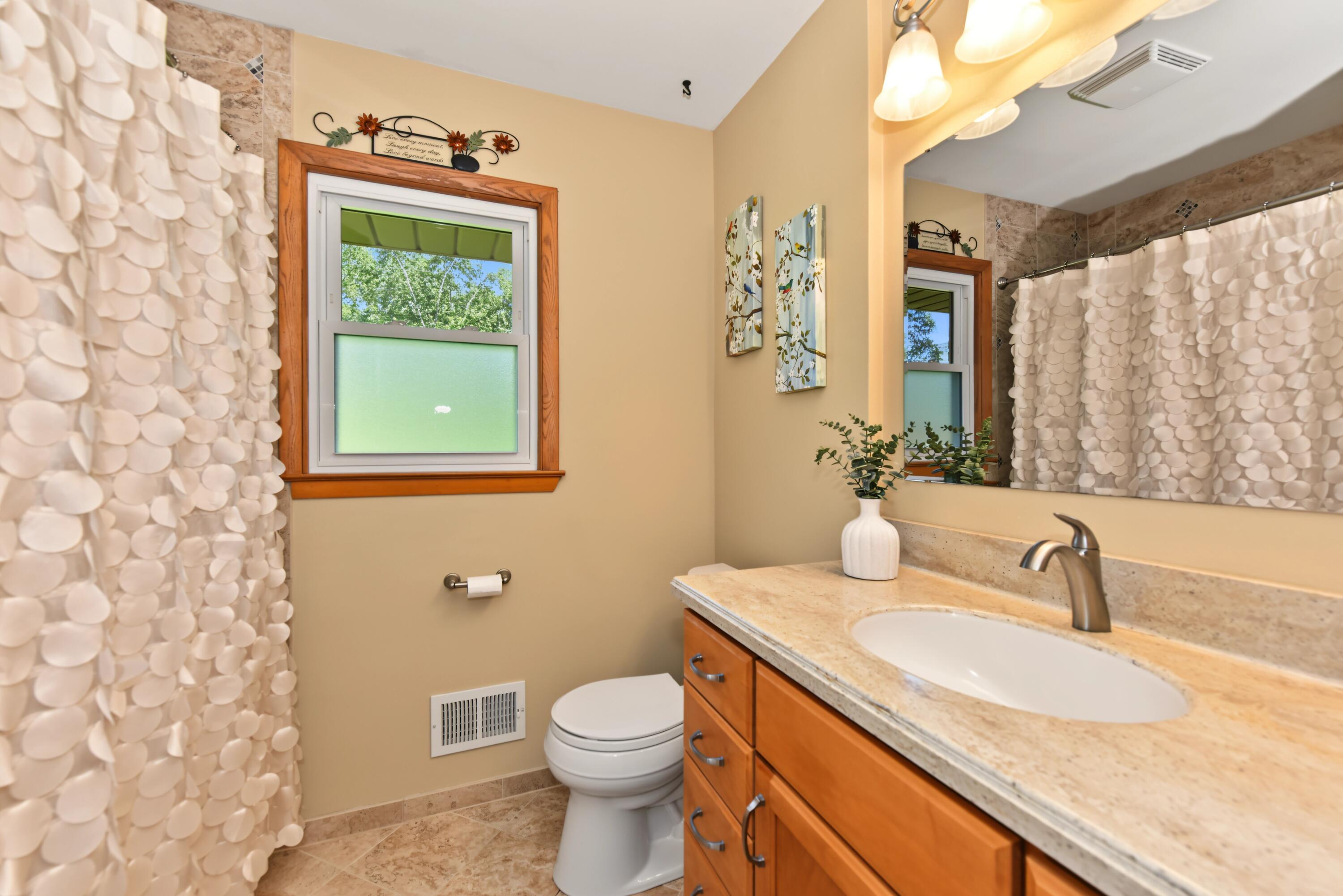 7919 Hagemann Road Caledonia, WI 53108 - Photo 15 of 26 Bathroom 1
