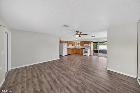 $205,000 | 2254 9th Terrace, Lehigh Acres, FL 33936