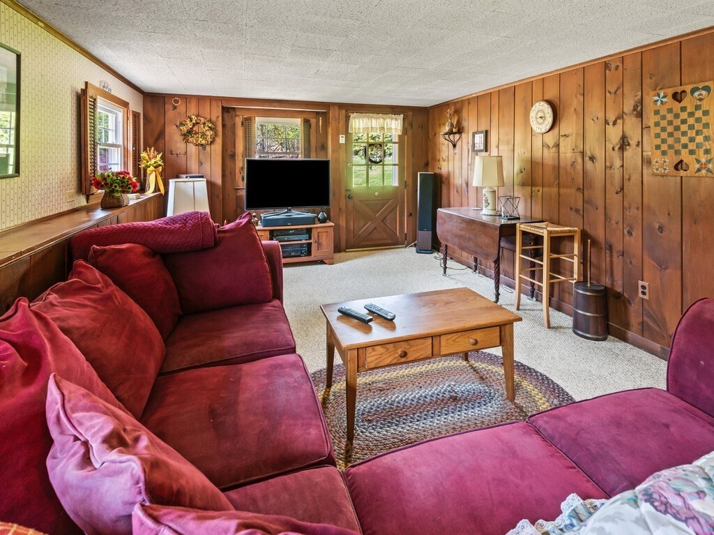 841 Dennison Drive Southbridge, MA 01550 - Photo 32 of 34 Gallery Image 32