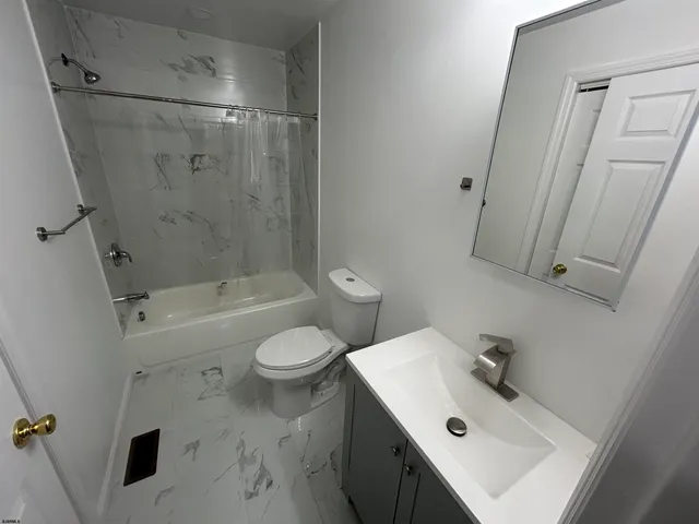 $2,750 | 2821 Arctic Avenue, Unit 3, Atlantic City, NJ 08401