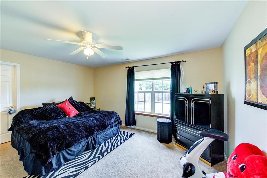 2747 Rothe Lane Indianapolis, IN 46229 - Photo 12 of 37 Gallery Image 12