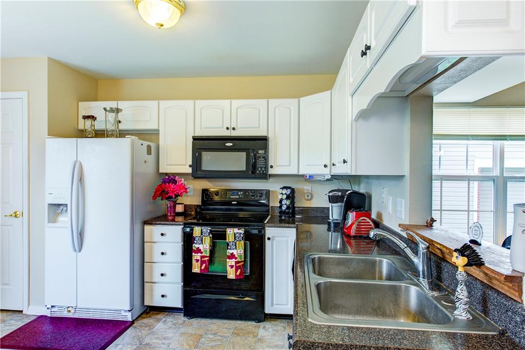 2747 Rothe Lane Indianapolis, IN 46229 - Photo 31 of 37 Gallery Image 31
