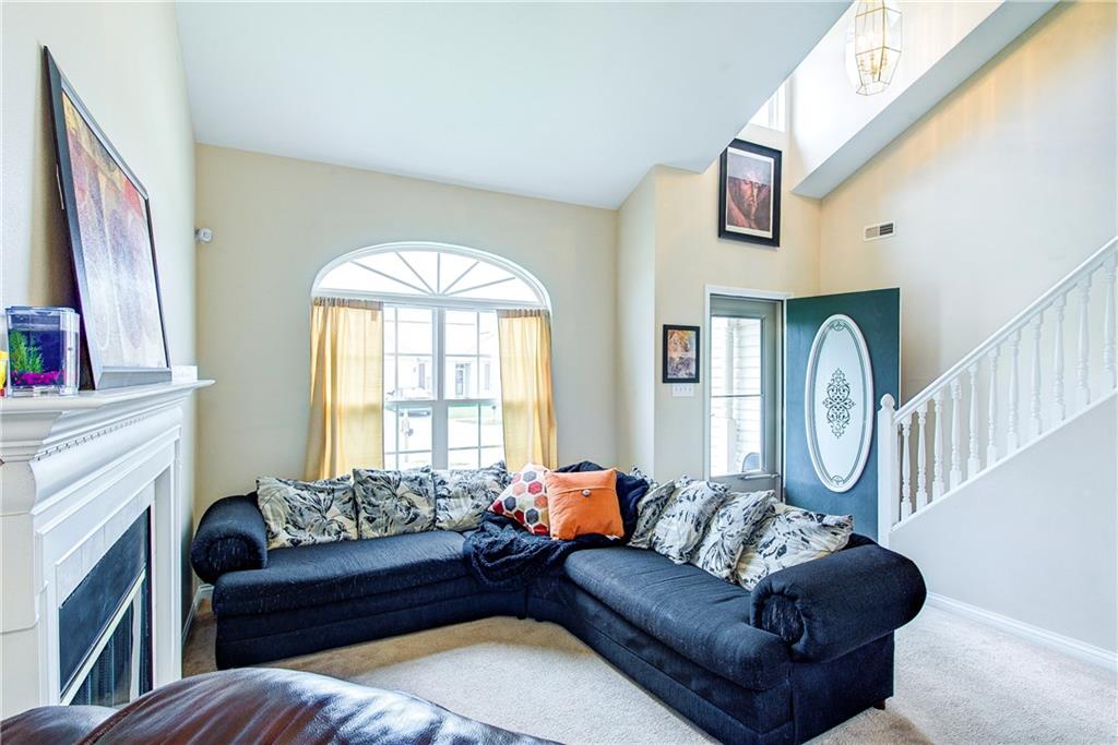 2747 Rothe Lane Indianapolis, IN 46229 - Photo 8 of 37 Gallery Image 8