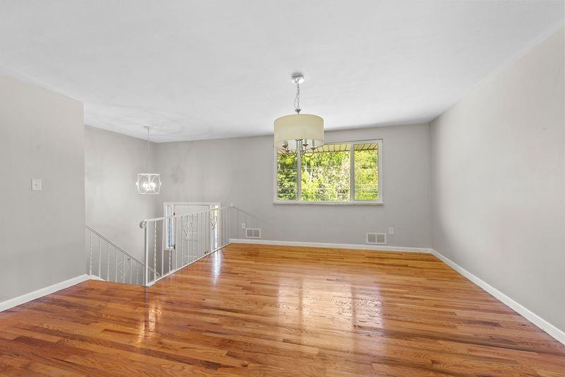 254 Twin Bridges Road Charleroi, PA 15022 - Photo 5 of 29