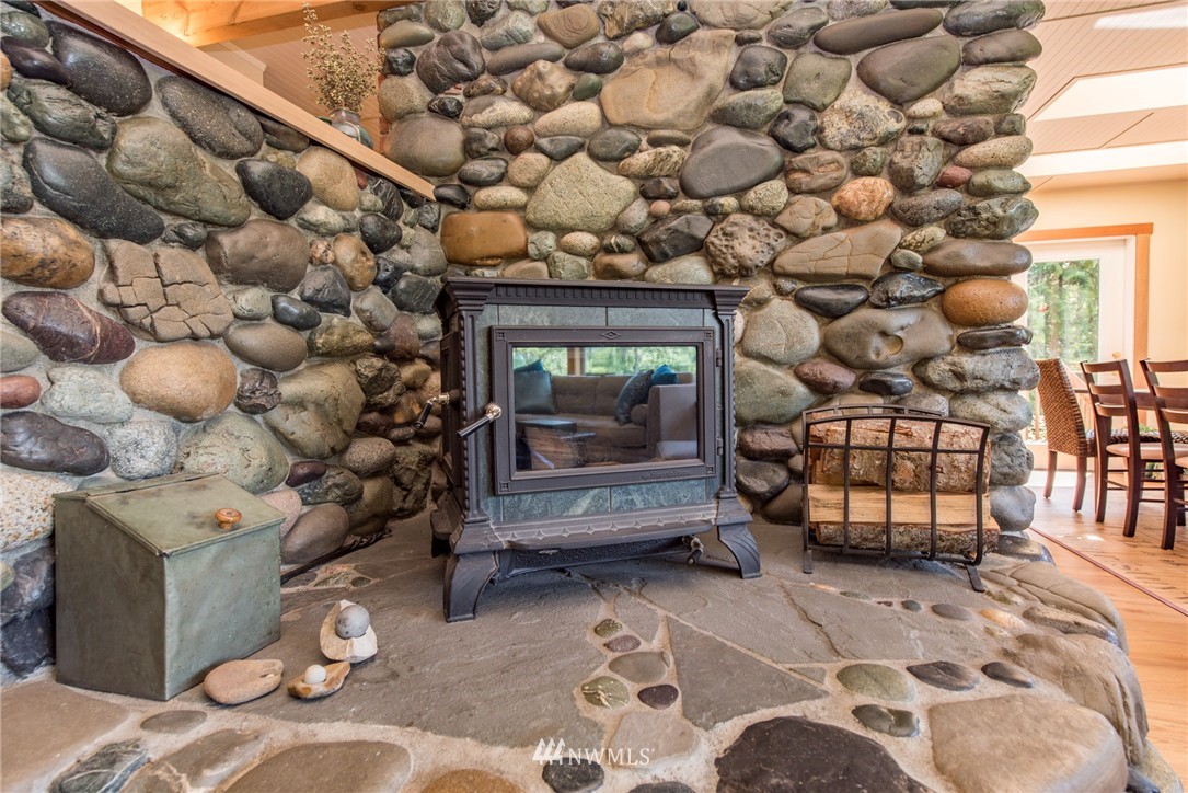 373 Blyn Springs Road Sequim, WA 98382 - Photo 4 of 24 Gallery Image 4