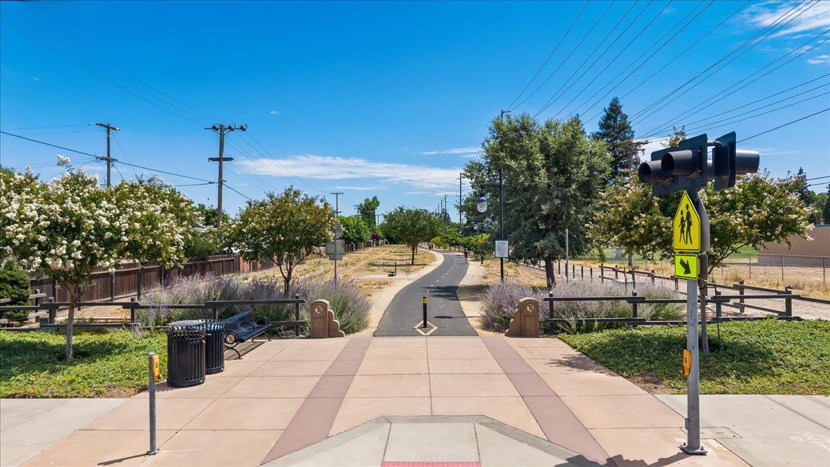 720 Woodrow Avenue Modesto, CA 95350 - Photo 46 of 49