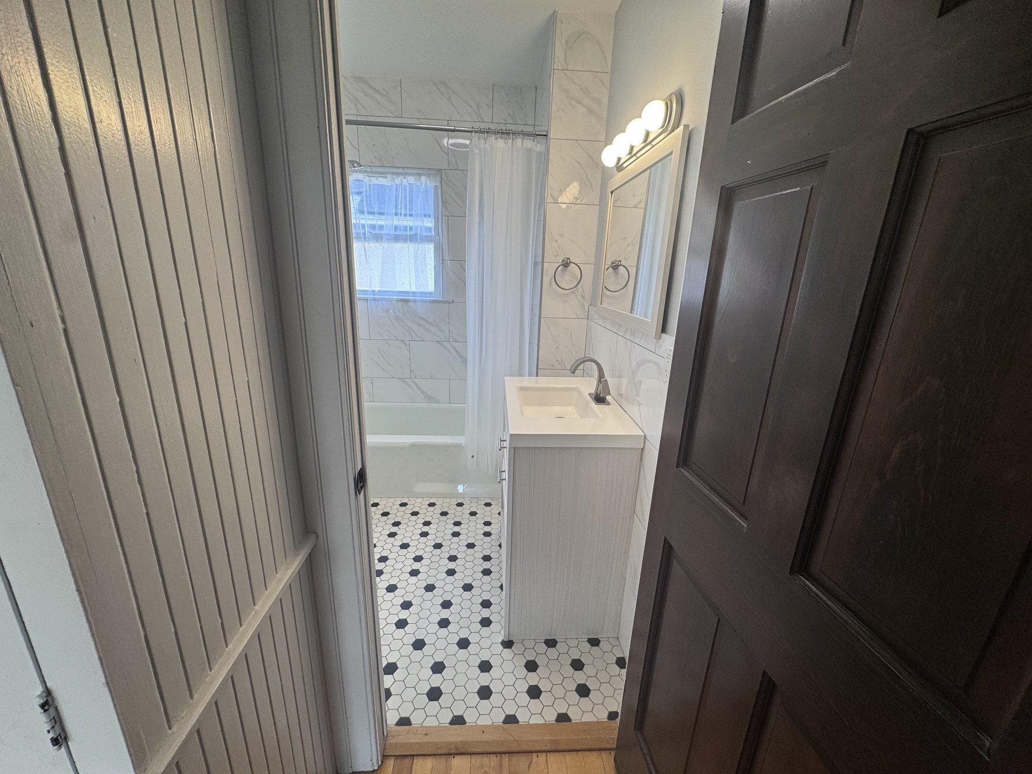 398 Lovell Street, Unit 2 Worcester, MA 01602 - Photo 32 of 35 Gallery Image 32