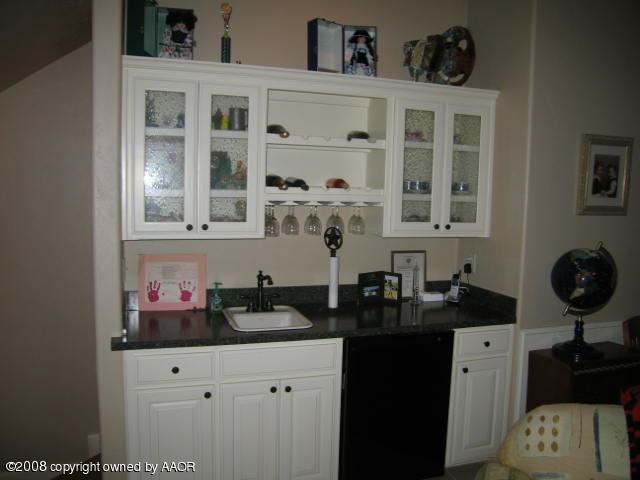 16333 Prairie Garden Road Canyon, TX 79015 - Photo 20 of 29 Wet Bar in Game Room