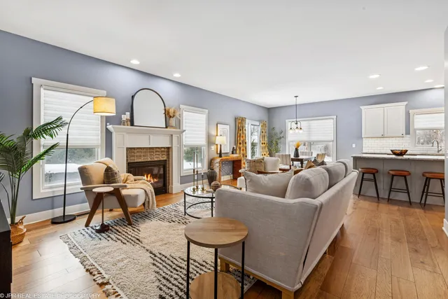 $689,900 | 4047 Fox Woods Road, St. Joseph, MI 49085