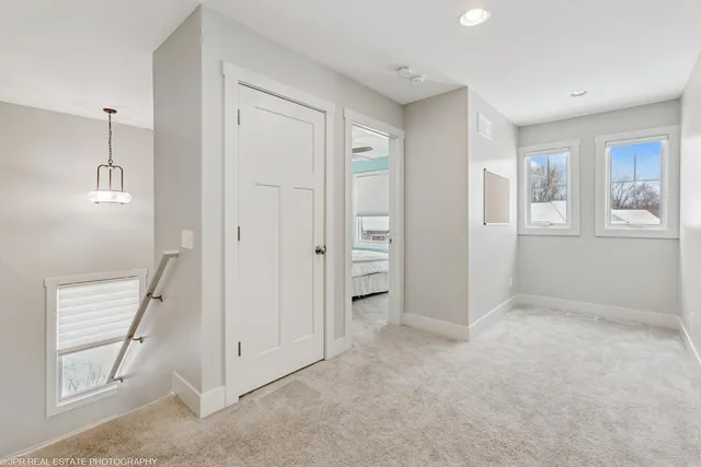 $689,900 | 4047 Fox Woods Road, St. Joseph, MI 49085