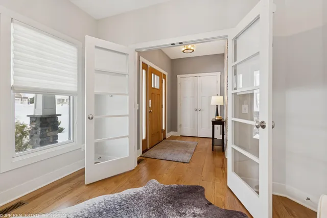 $689,900 | 4047 Fox Woods Road, St. Joseph, MI 49085