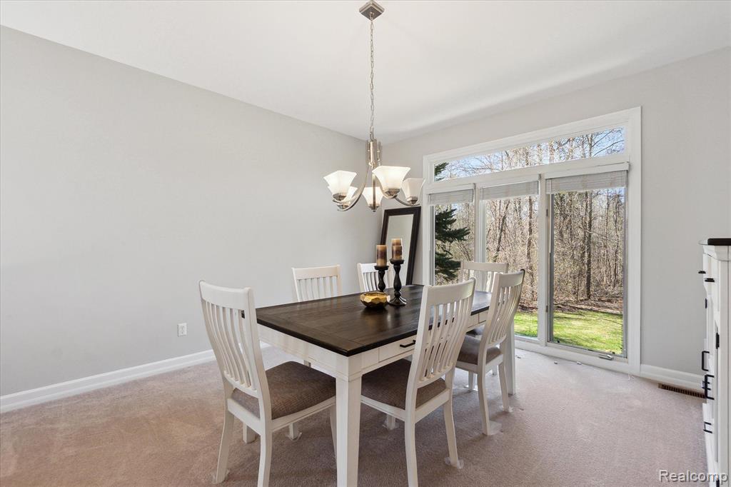 6808 Oakhurst Ridge Road Clarkston, MI 48348 - Photo 16 of 70