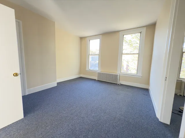 $1,700 | 590 East Street, Unit 2, New Haven, CT 06511