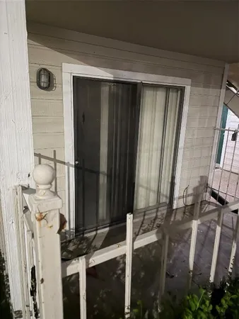 $79,900 | 12660 Ashford Point Drive, Unit 211, Houston, TX 77082