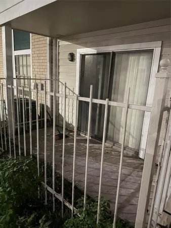 $79,900 | 12660 Ashford Point Drive, Unit 211, Houston, TX 77082