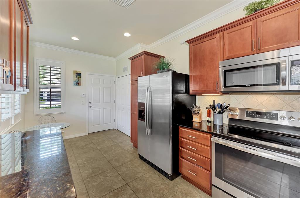 19191 Lappacio Street Venice, FL 34293 - Photo 14 of 44