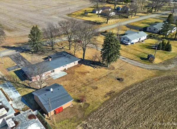 $409,900 | 1410 Freed Road, Sycamore, IL 60178