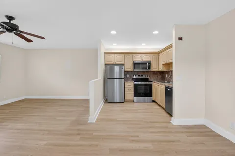 $75,000 | 158 Valencia Drive, Delray Beach, FL 33446