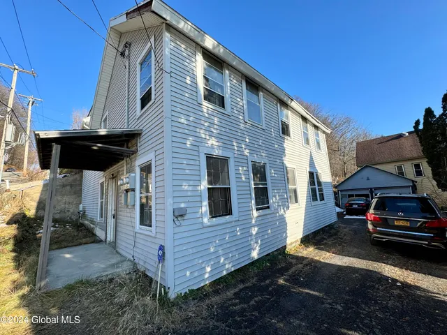 $99,999 | 197 Vrooman Avenue, Amsterdam, NY 12010