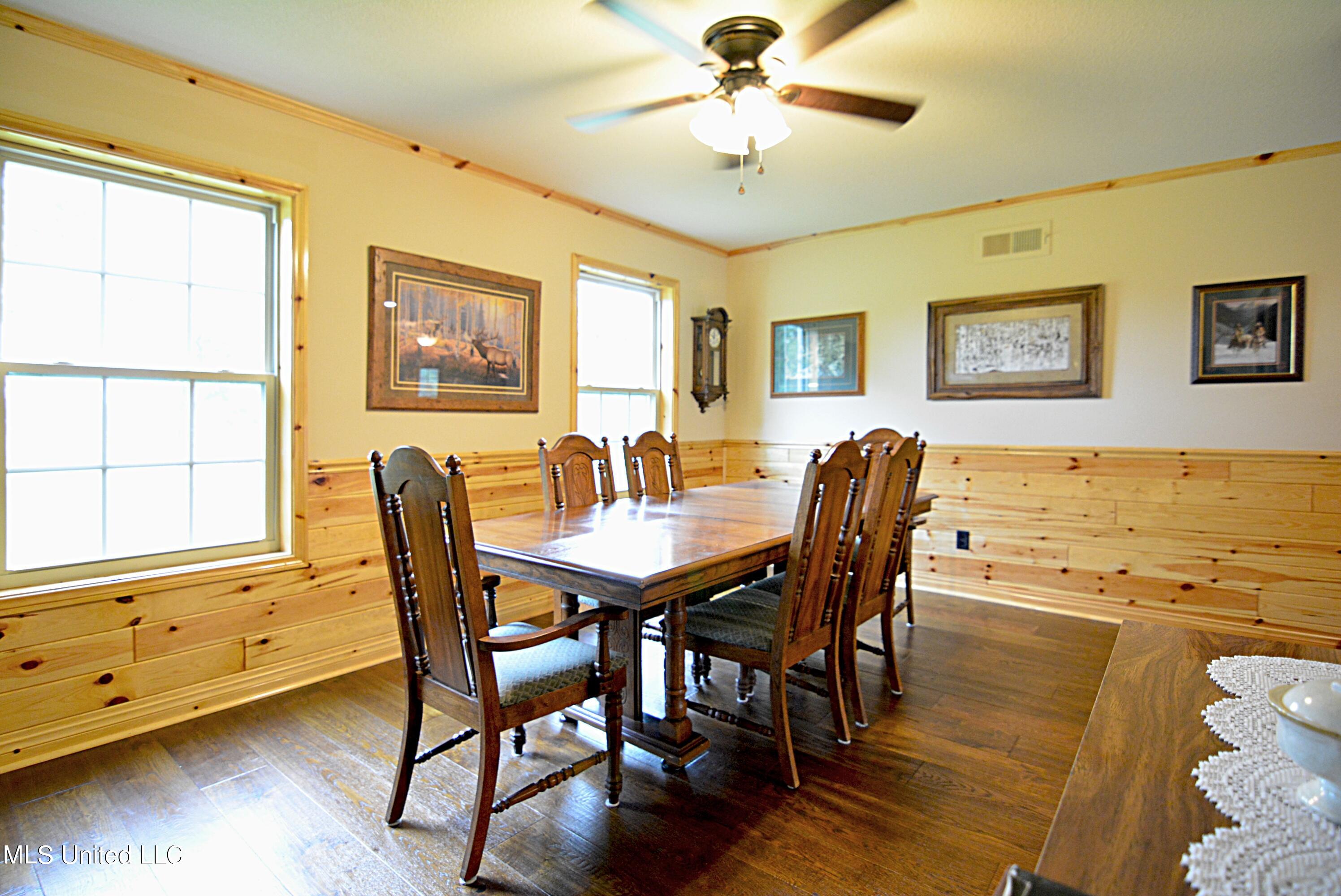 1374 Gaines Road Hernando, MS 38632 - Photo 13 of 43 Dining from Kitchen
