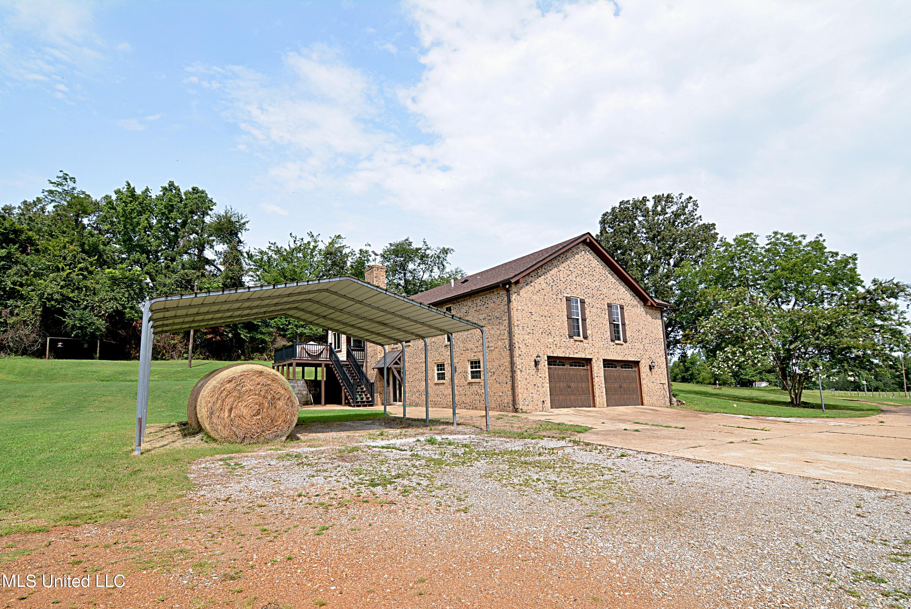 1374 Gaines Road Hernando, MS 38632 - Photo 32 of 43 Covered Carport