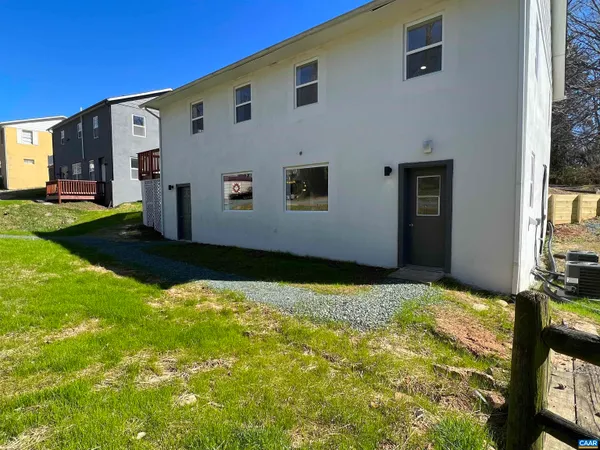 $1,490 | 1307 King Street, Unit B, Charlottesville, VA 22903