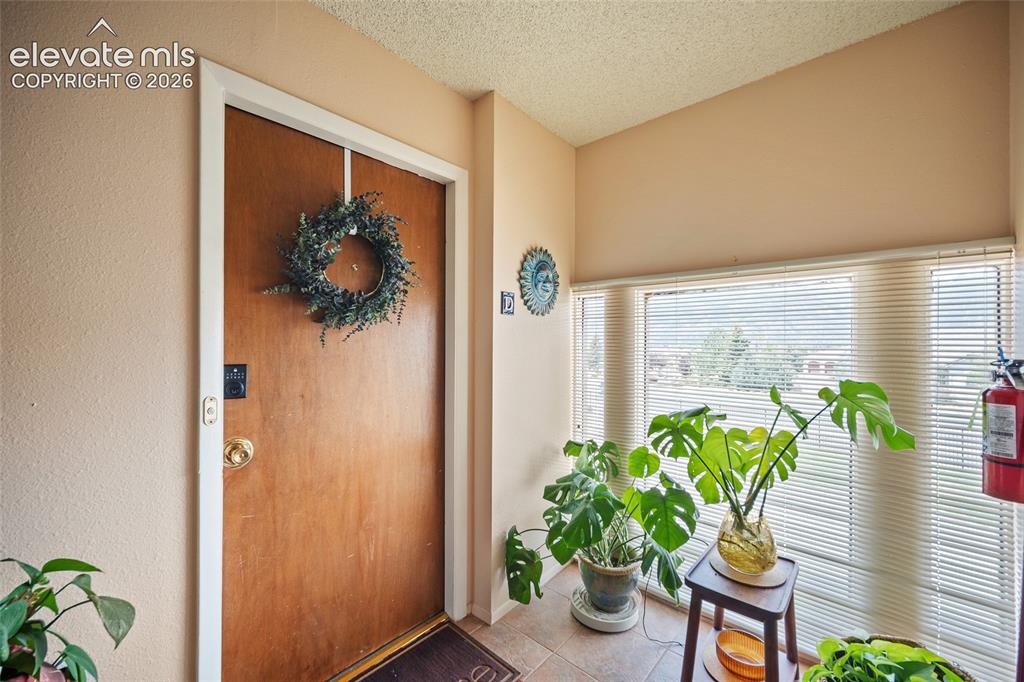 2979 Mesa Road, Unit D Colorado Springs, CO 80904 - Photo 26 of 40 Front entry.