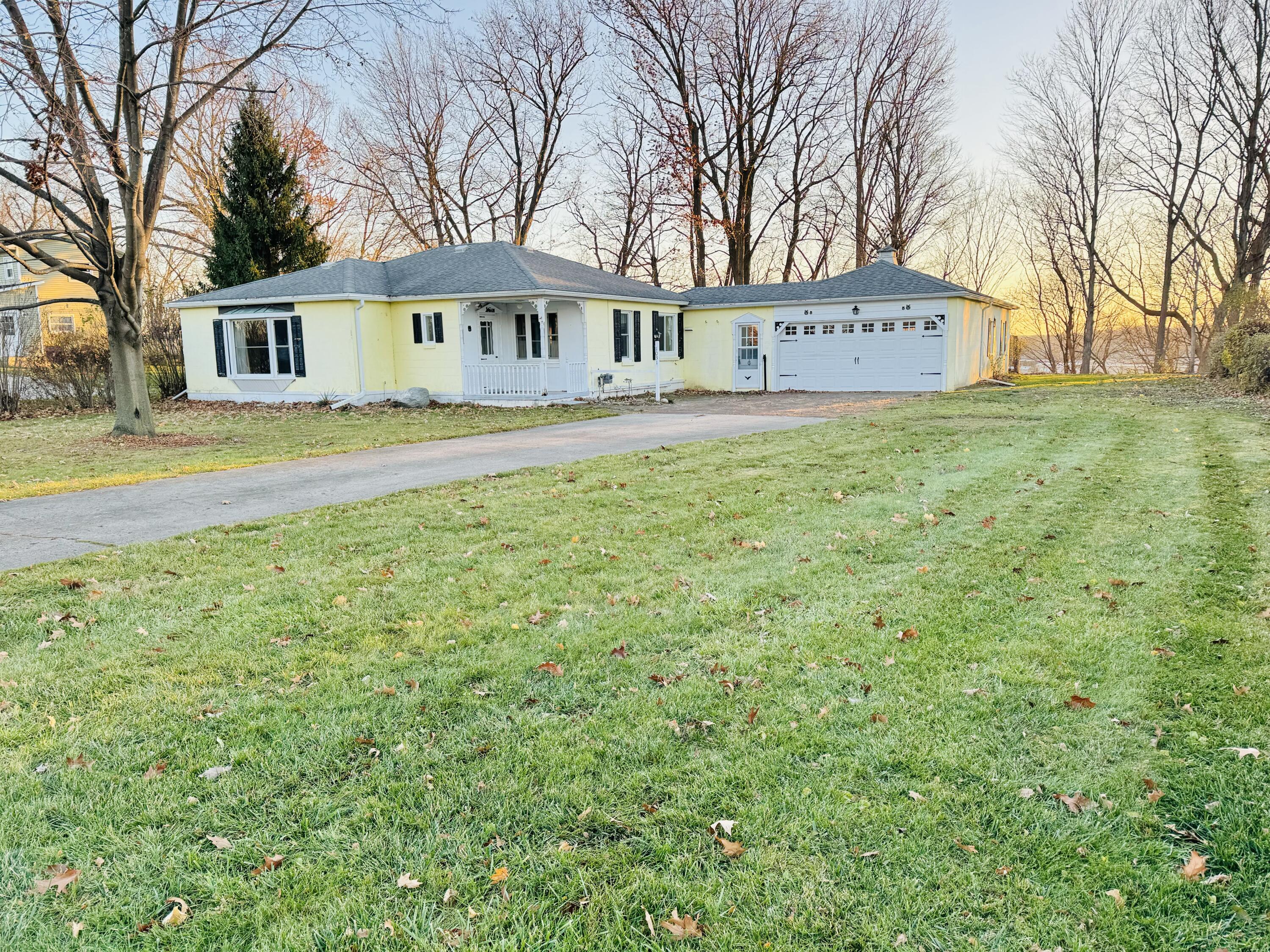 1031 Maynard Road Portland, MI 48875 - Photo 2 of 32 IMG_8331