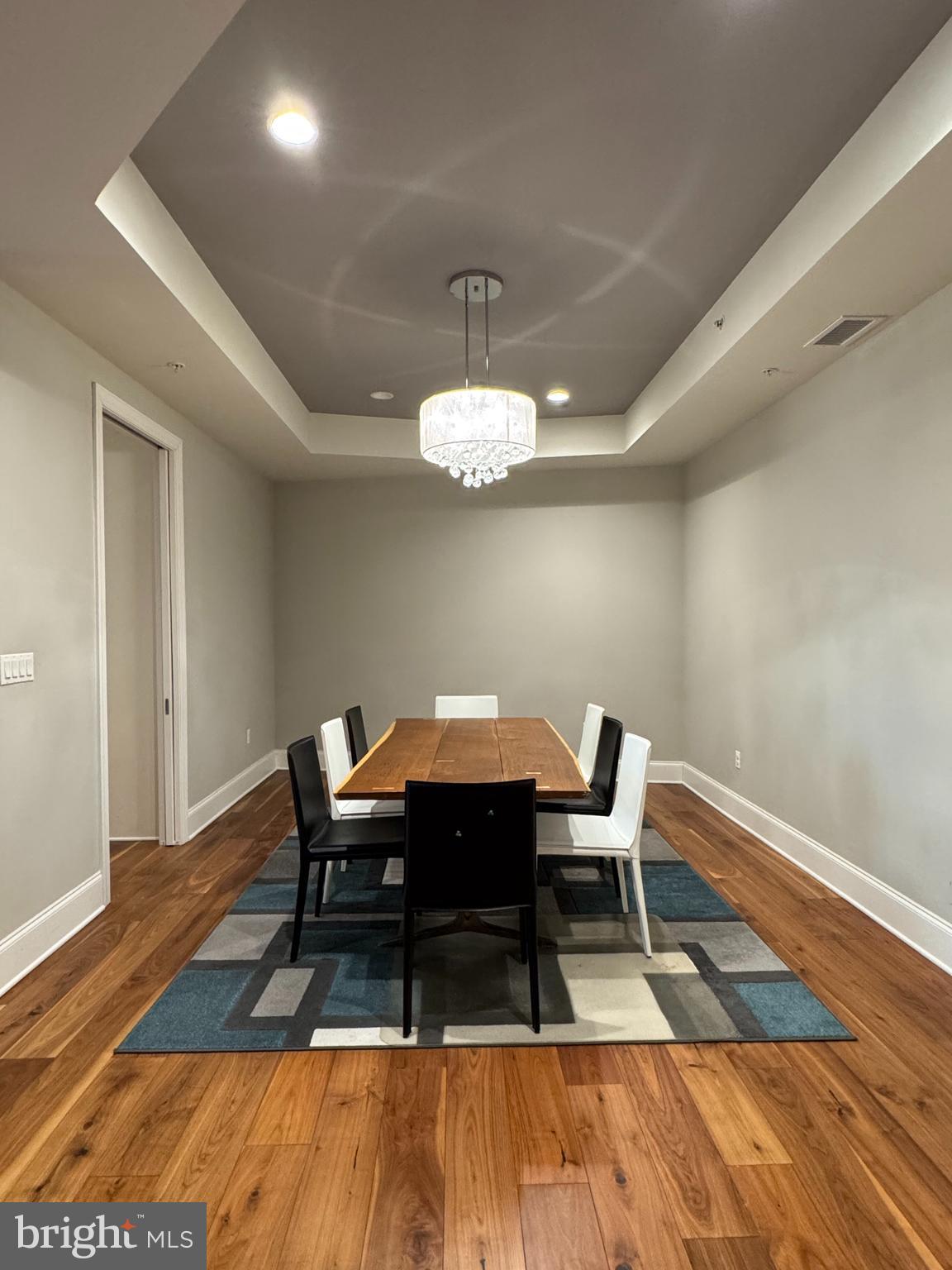 8121 River Road, Unit 424 Bethesda, MD 20817 - Photo 9 of 48