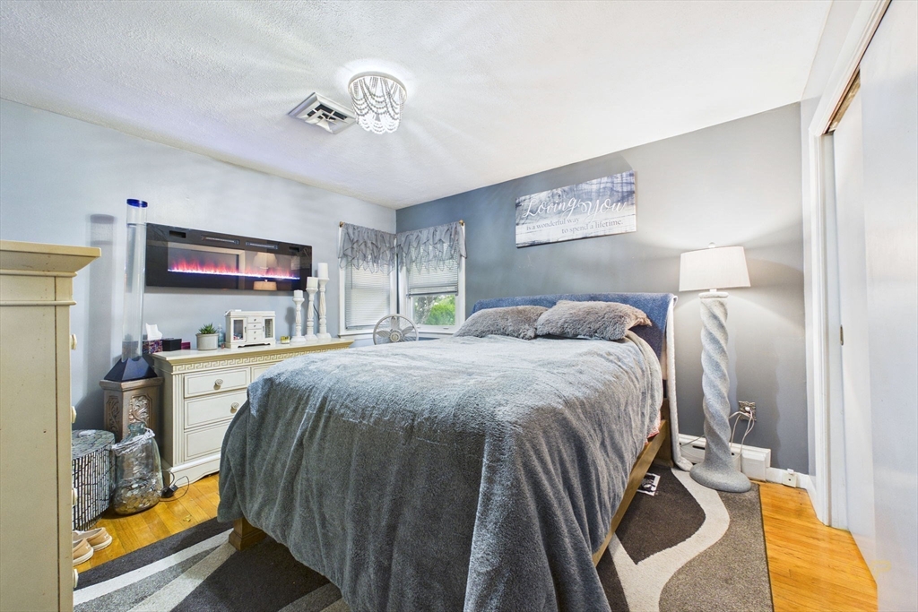 26 Pershing Avenue Acushnet, MA 02743 - Photo 15 of 39