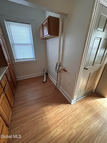 $1,800 | 425 6th Avenue, Watervliet, NY 12189