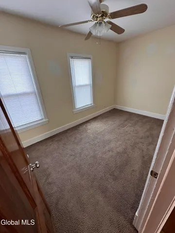 $1,800 | 425 6th Avenue, Watervliet, NY 12189