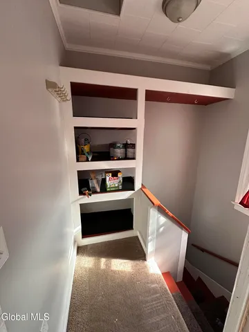 $1,800 | 425 6th Avenue, Watervliet, NY 12189