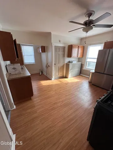 $1,800 | 425 6th Avenue, Watervliet, NY 12189