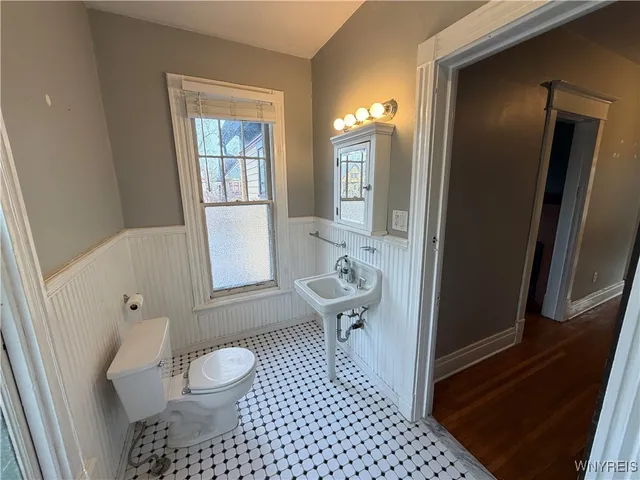 $1,350 | 180 Richmond Avenue, Unit 2, Buffalo, NY 14222