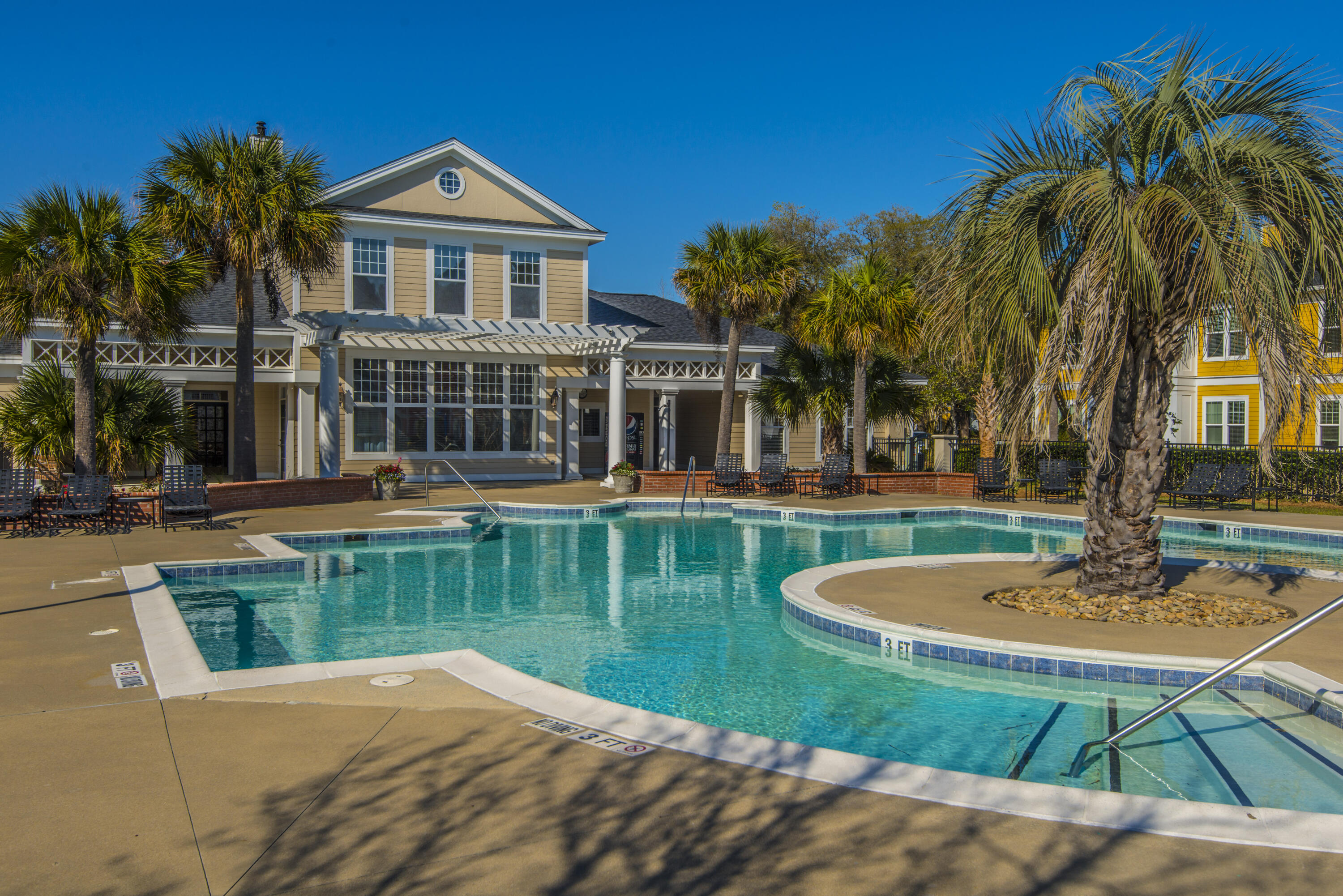 2128 Chatelain Way Mount Pleasant, SC 29464 - Photo 48 of 72 SouthHamptonPointe 015