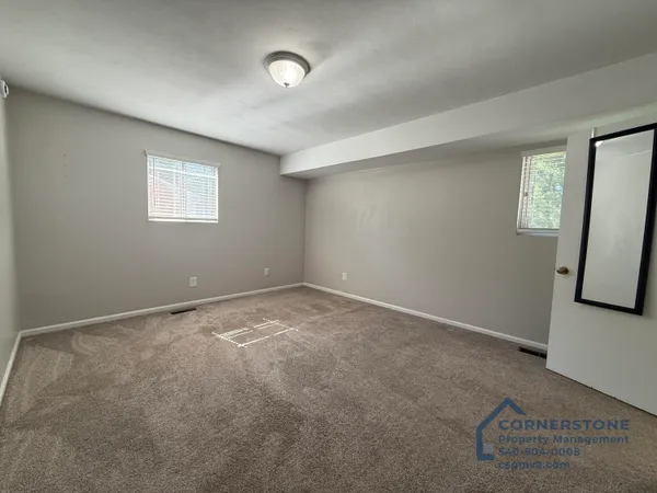 $2,925 | 3113 Clearview Drive, Roanoke, VA 24018