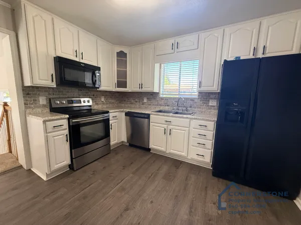 $2,925 | 3113 Clearview Drive, Roanoke, VA 24018